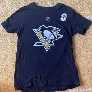 NHL Penguins T-shirt boys Size M 10/12